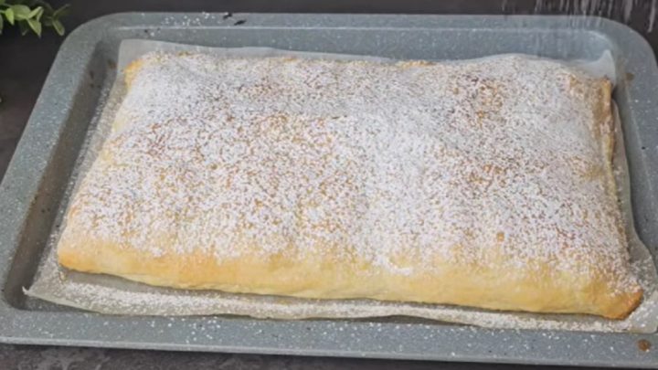 Buchta z listového těsta plněná pudinkem