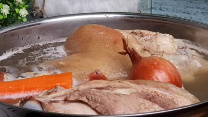 Velikonoční huspenina z vepřového masa