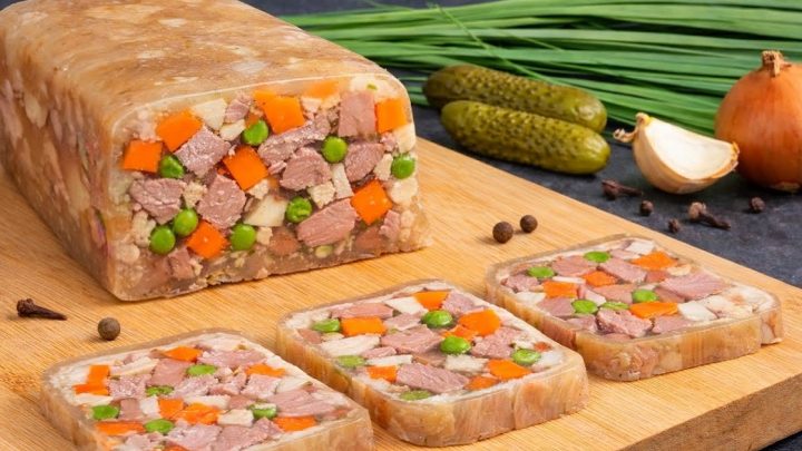 Velikonoční huspenina z vepřového masa