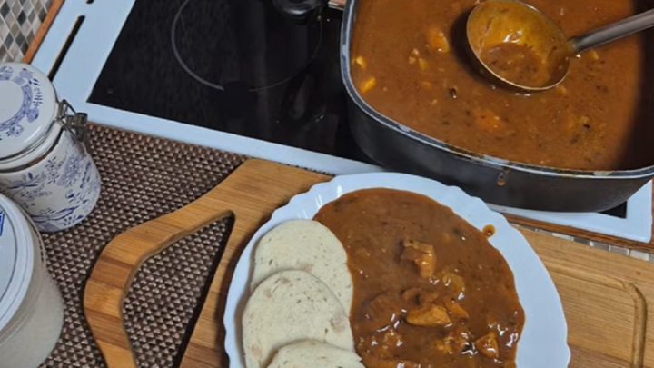 Vepřové maso na leču s paprikou