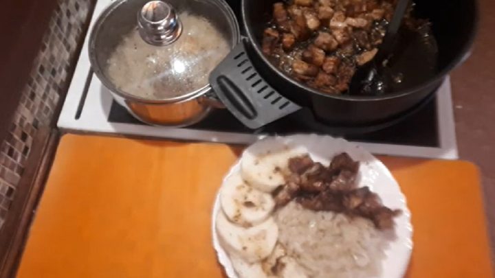 Vepřové výpečky z remosky s cibulí