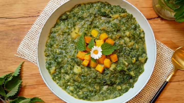 Rychlá bramborová kaše s kopřivami Rychlá bramborová kaše s kopřivami