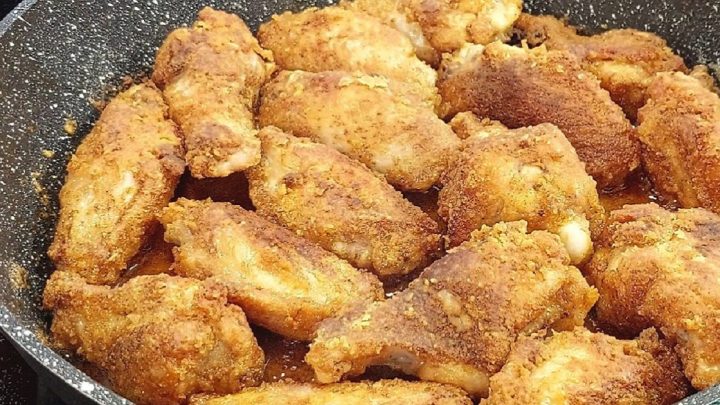 Domácí smažená kuřecí křidýlka Domácí smažená kuřecí křidýlka