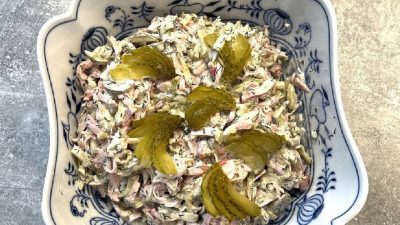 Domácí znojemský salát se šunkou