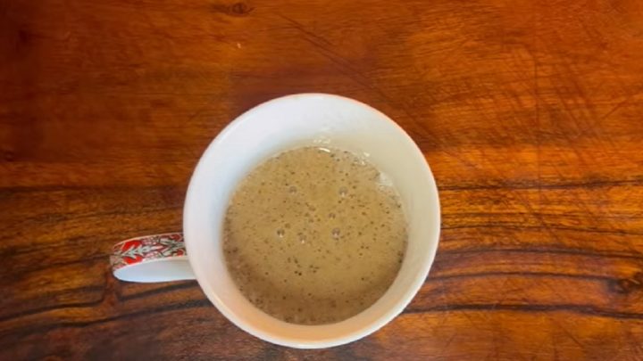 Ořechovo-kávový dortík z mikrovlnky