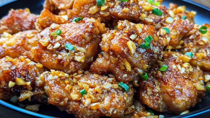 Křupavé kuřecí kousky s česnekem