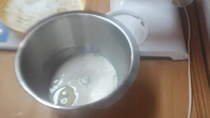 Vláčné langoše z bílého jogurtu