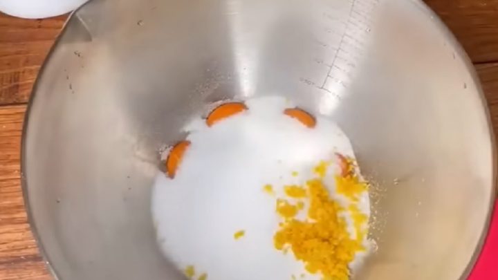 Savojská bábovka jen ze 5 ingrediencí