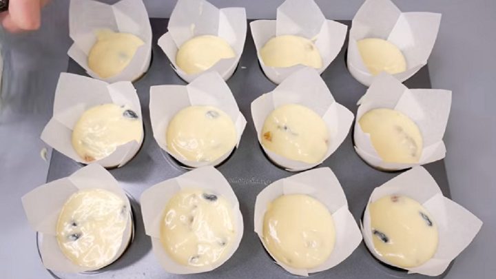 Rychlé vanilkové muffiny s rozinkami