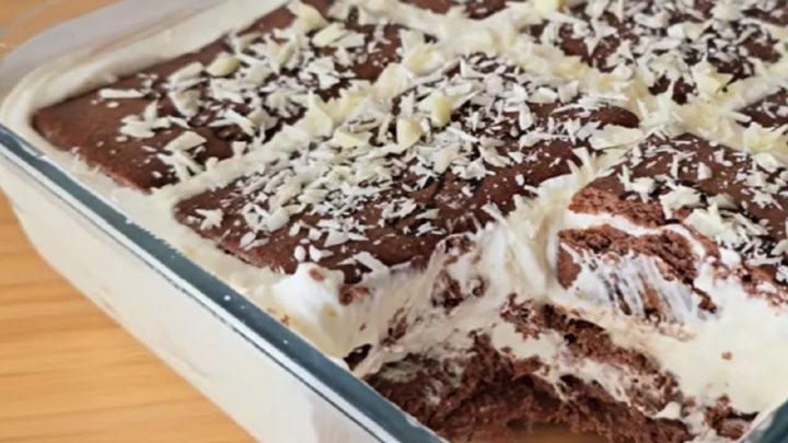 Šlehačkový nepečený dezert s čokoládou