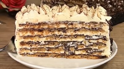 Ořechové řezy s mascarpone krémem