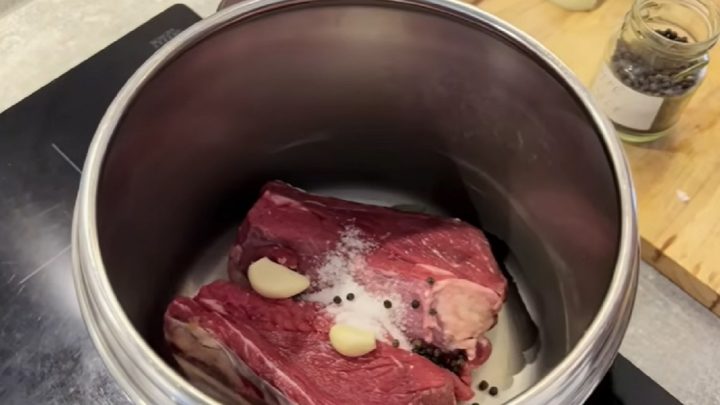 Hovězí maso s česnekovou omáčkou