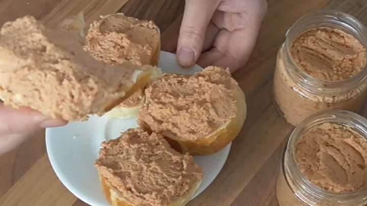 Rychlá klobásová pomazánka s česnekem