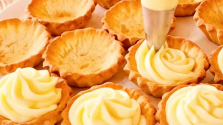 Klasické košíčky s pudinkem a ovocem