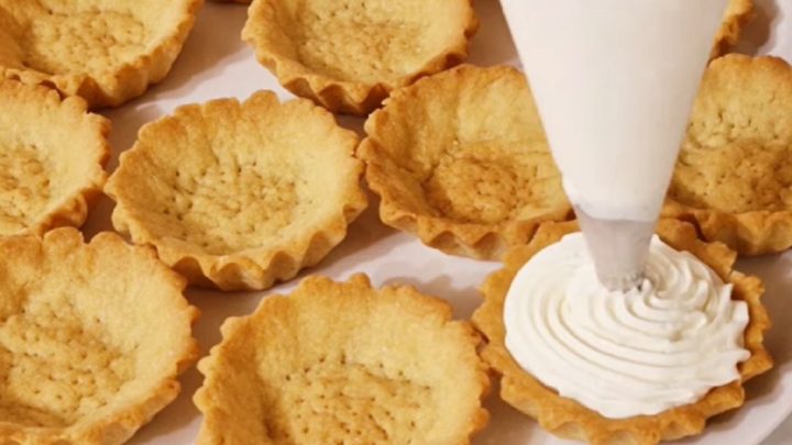 Rychlé košíčky plněné krémem a ovocem