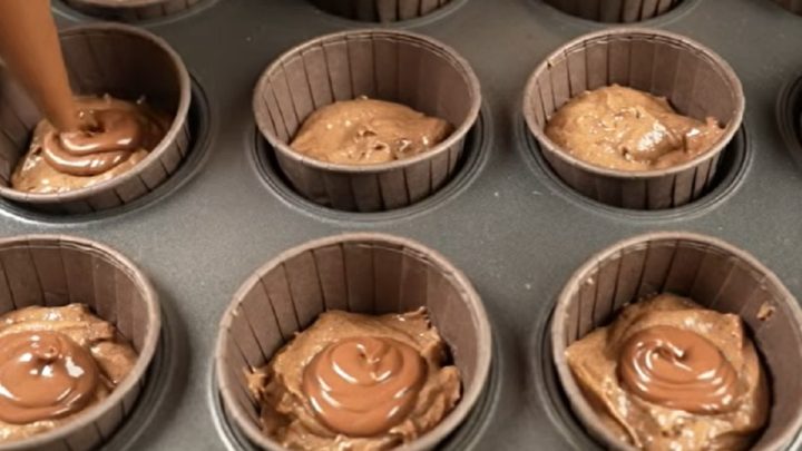 Čokoládové muffiny s Nutellou a vanilkou