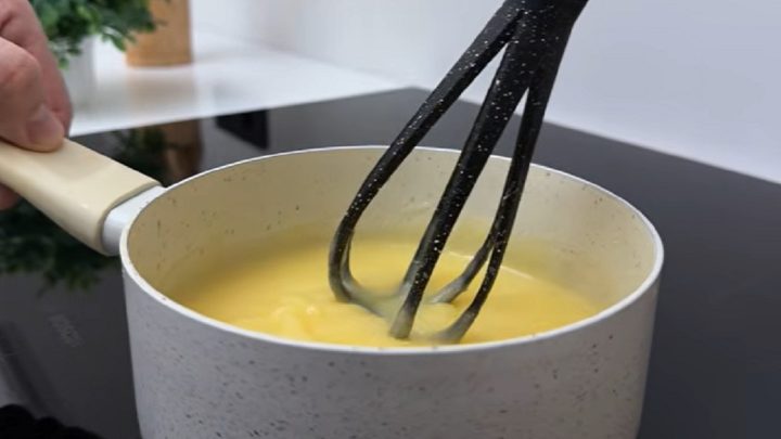 Rychlý nepečený dezert s ananasem