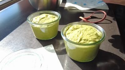 Rychlá hořčice s medvědím česnekem