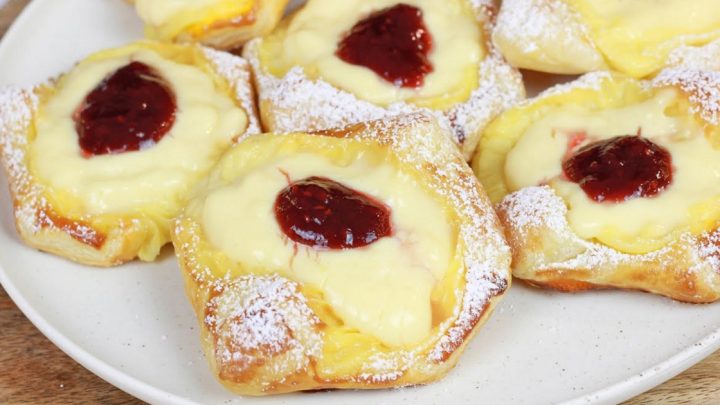 Rychlé pudinkové šátečky s marmeládou