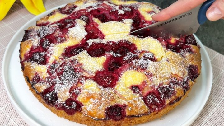 Rychlý koláč s ovocem a tvarohem