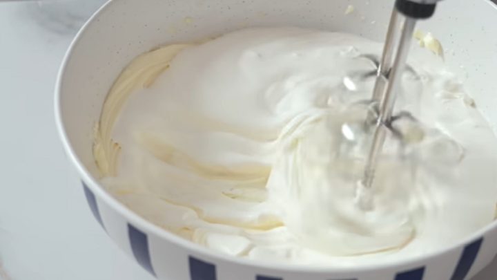 Domácí mléčné řezy Kinder s mascarpone
