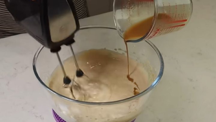 Cappuccino řezy bez pečení s vanilkou