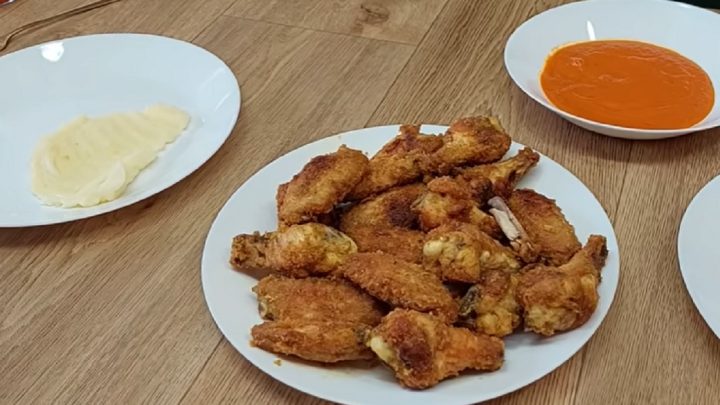 Domácí smažená kuřecí křidýlka