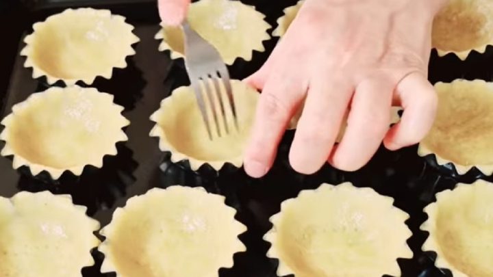 Klasické košíčky s pudinkem a ovocem