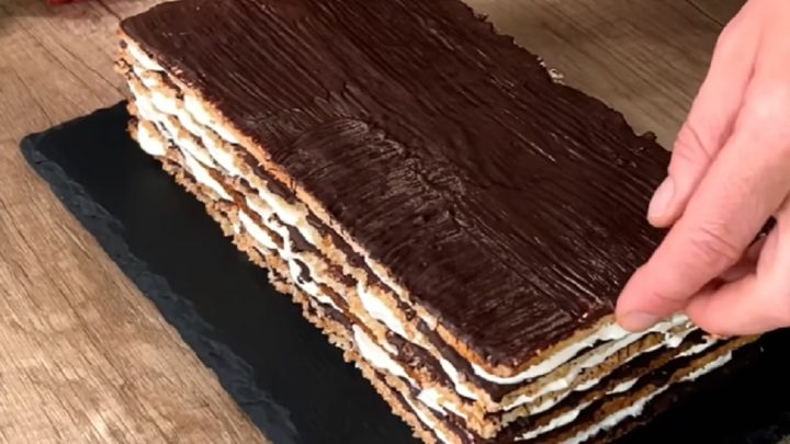 Ořechové řezy s mascarpone krémem