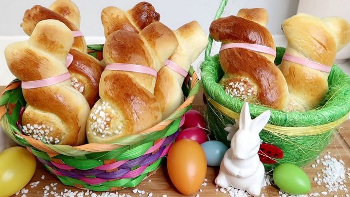 Jednoduché zajíčky z kynutého těsta Jednoduché zajíčky z kynutého těsta