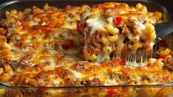 Zapečené mleté maso se sýrem a těstovinami Zapečené mleté maso se sýrem a těstovinami