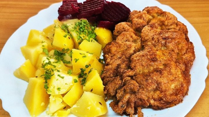 Zapečený řízek z krkovice na sádle