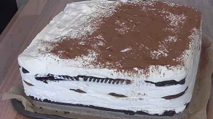 Nepečený dezert s vaječným likérem