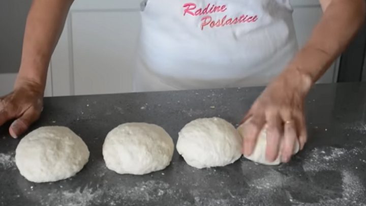 Sádlové koláčky s džemem z kynutého těsta