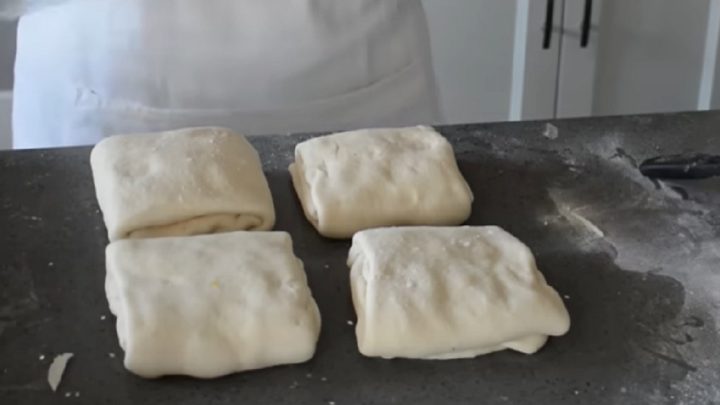 Sádlové koláčky s džemem z kynutého těsta