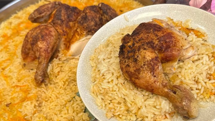 Kuře v celku s rýží z 1 pekáče na cibulce