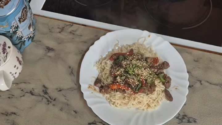 Kuřecí játra po asijsku s paprikou