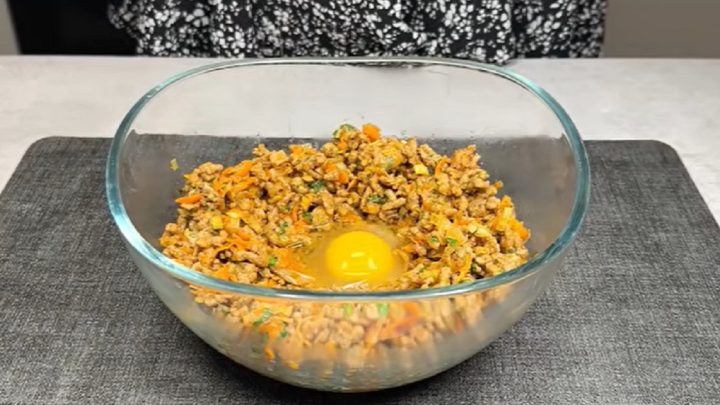 Bramborová hnízda s masovou náplní