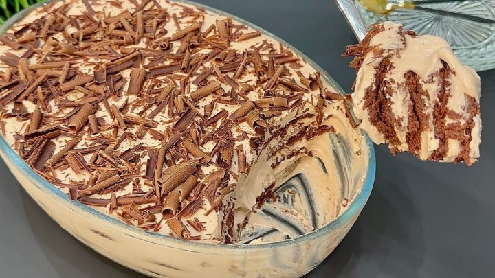 Nepečené řezy s pudinkem a čokoládou