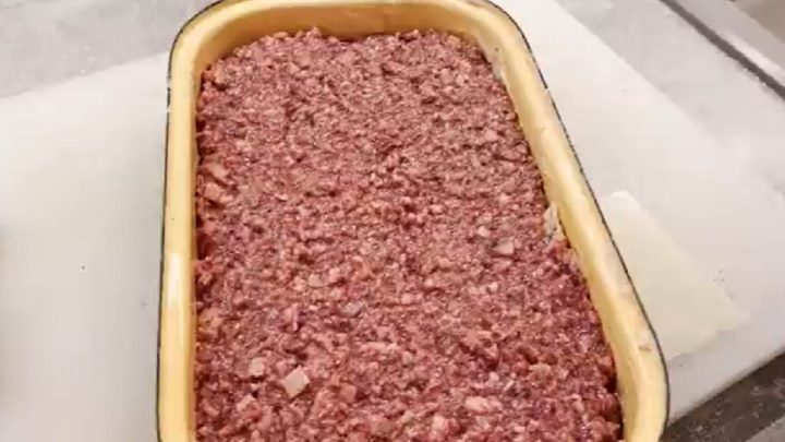 Jitrnicový prejt s játry a majoránkou