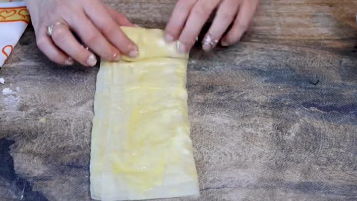 Rychlé houstičky z Filo těsta se sezamem