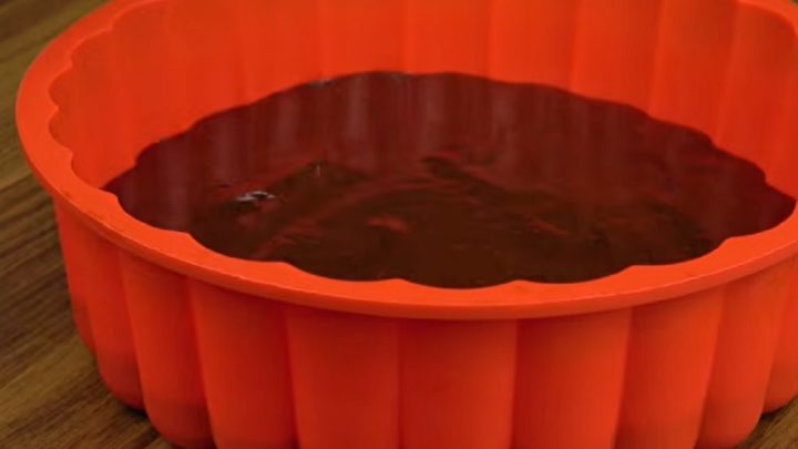 Nepečený dezert z banánů a čokolády