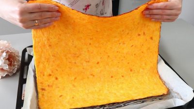 Sýrová roláda s masovou náplní