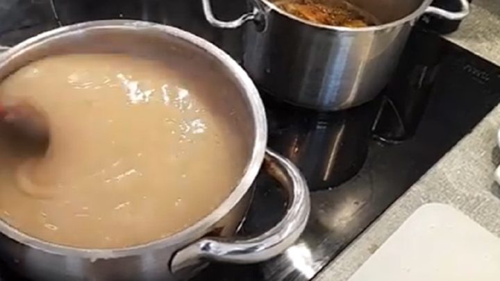 Krkonošské kyselo se sušenými houbami