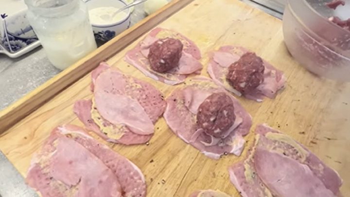 Vepřový závitek plněný mletým masem