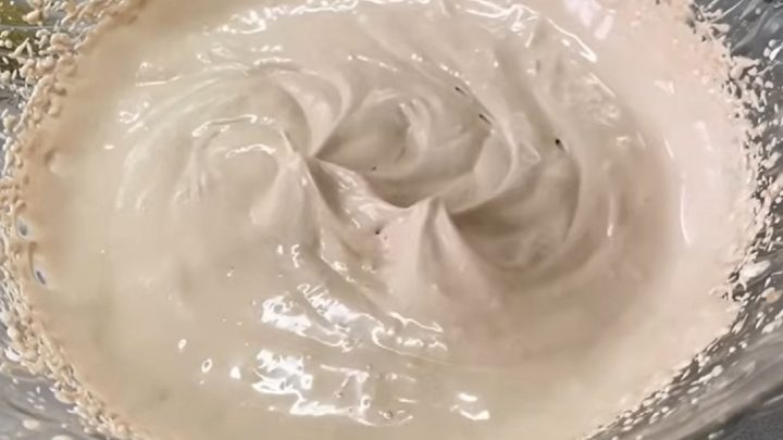 Nepečené Oreo poháry se 2 druhy krému