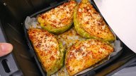 Zelné plátky zapečené se sýrem