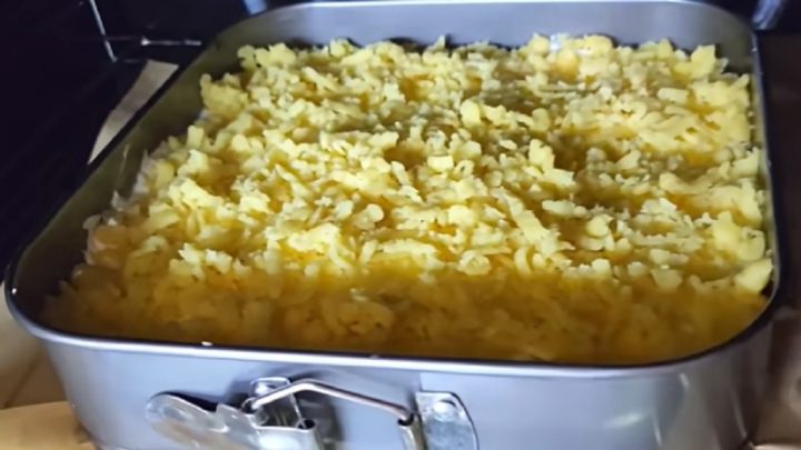 Křehký koláč s tvarohem a Salkem