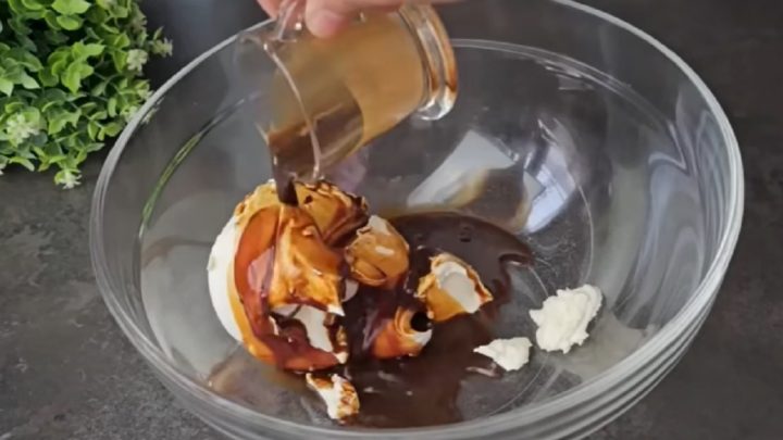 Tiramisu roláda bez pečení s mascarpone