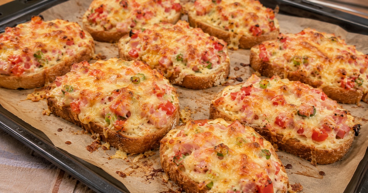 Pizza chlebíčky pečené v troubě